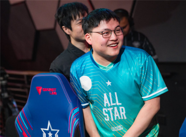 乐动官网-包含赛地聚焦：社区盾今晚热度飙升，北京首钢刷新队史纪录，信心回归，赛季目标并未改变的词条